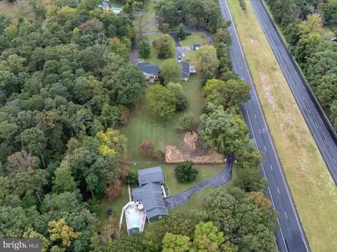 View/Area - 8165 Old Mill Rd, Pasadena, MD 21122 photo 4 of 9