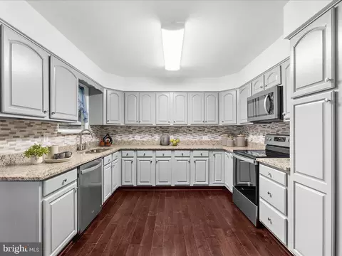 Kitchen - 8165 Old Mill Rd, Pasadena, MD 21122 photo 2 of 6