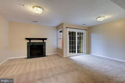 Living - 2520 Selkirk Ct, Crofton, MD 21114 photo 3 of 4