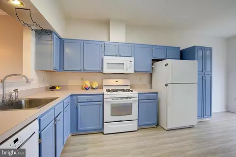 Kitchen - 2520 Selkirk Ct, Crofton, MD 21114 photo 4 of 4