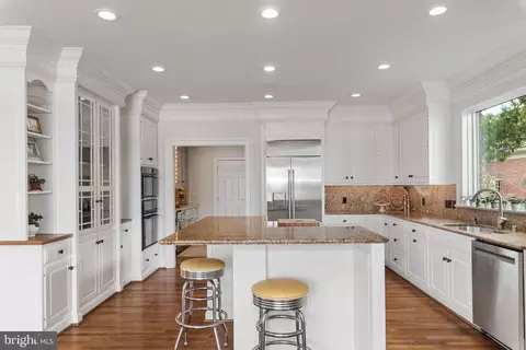 700 S River Landing Rd, Edgewater, MD 21037 photo 17