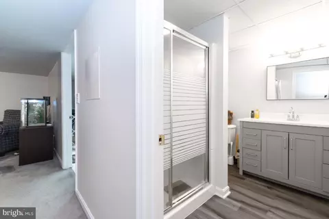 Bath - 7716 Grace Ave, Pasadena, MD 21122 photo 2 of 2