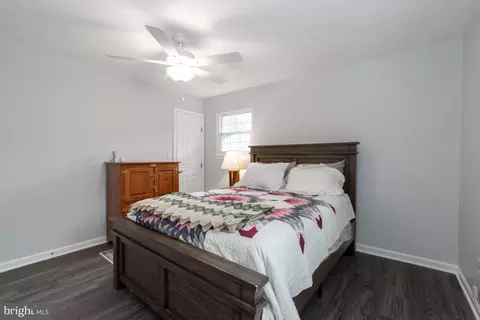 Bedroom - 7716 Grace Ave, Pasadena, MD 21122 photo 2 of 4