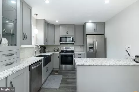 Kitchen - 7716 Grace Ave, Pasadena, MD 21122 photo 2 of 2