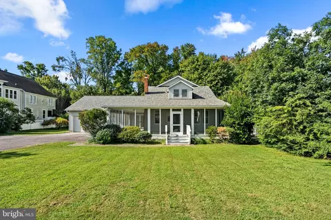 48 Decatur Ave, Annapolis, MD 21403