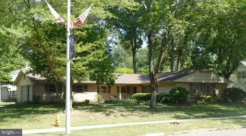 1727 Crofton Pkwy, Crofton, MD 21114