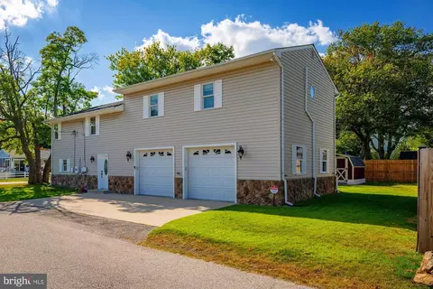 Exterior - 8469 Kenton Rd, Pasadena, MD 21122 photo 6 of 6