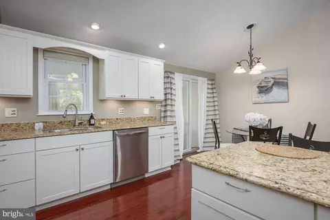 Kitchen - 8469 Kenton Rd, Pasadena, MD 21122 photo 3 of 5