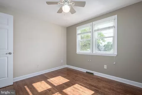 Bedroom - 8469 Kenton Rd, Pasadena, MD 21122 photo 4 of 4