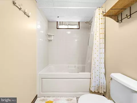 Bath - 8440 Main Ave, Pasadena, MD 21122 photo 2 of 3