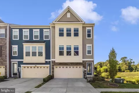 8397 Amber Beacon Cir, Millersville, MD 21108