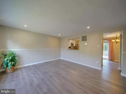 351 Hickory Nut Ct, Pasadena, MD 21122 photo 5