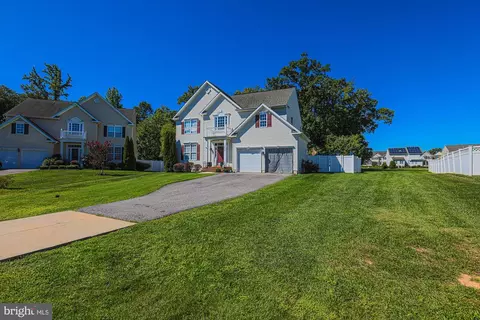 8012 Safe Harbor Ct, Glen Burnie, MD 21060