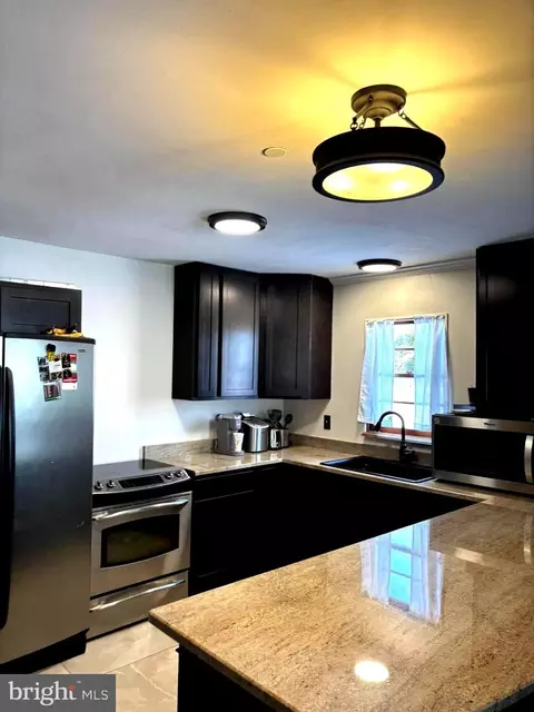 1032 Wiers Rd, Edgewater, MD 21037 photo 2