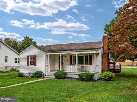 208 Hollins Ferry Rd S, Glen Burnie, MD 21061