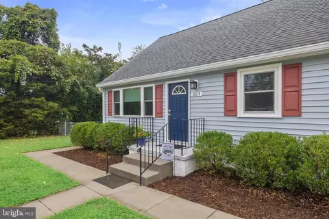 323 Clifton Ave, Arnold, MD 21012 photo 2