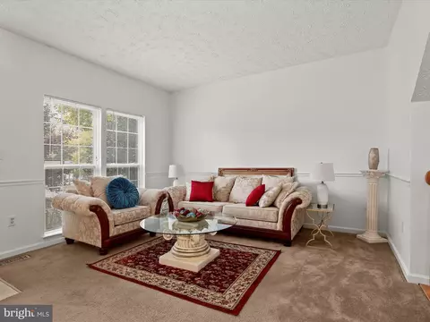 8301 Pigeon Fork Ln, Laurel, MD 20724 photo 2