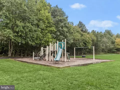 8301 Pigeon Fork Ln, Laurel, MD 20724 photo 29