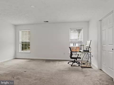 8301 Pigeon Fork Ln, Laurel, MD 20724 photo 4