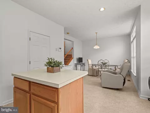 8301 Pigeon Fork Ln, Laurel, MD 20724 photo 13