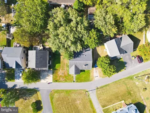 611 Clark Ave, Deale, MD 20751 photo 3
