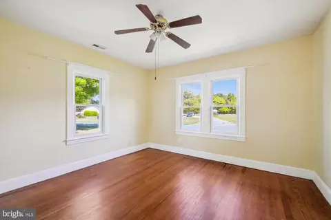 611 Clark Ave, Deale, MD 20751 photo 23