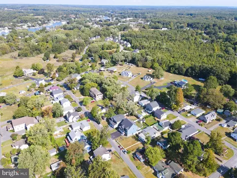 611 Clark Ave, Deale, MD 20751 photo 37