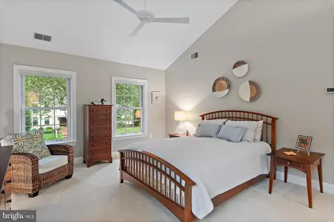 Bedroom - 1205 Thomas Point Ct, Annapolis, MD 21403 photo 2 of 8