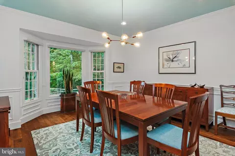 Dining - 1205 Thomas Point Ct, Annapolis, MD 21403 photo 3 of 7