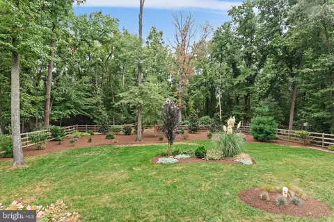 Exterior - 1205 Thomas Point Ct, Annapolis, MD 21403 photo 5 of 21