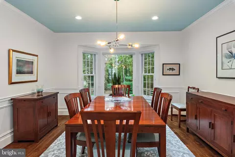 Dining - 1205 Thomas Point Ct, Annapolis, MD 21403 photo 1 of 7
