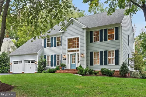 Exterior - 1205 Thomas Point Ct, Annapolis, MD 21403 photo 12 of 21