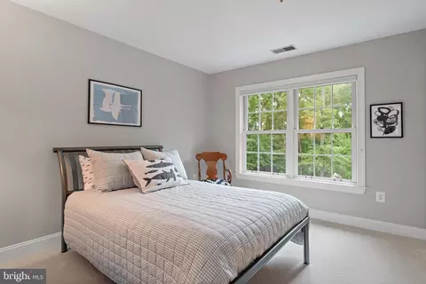 Bedroom - 1205 Thomas Point Ct, Annapolis, MD 21403 photo 5 of 8