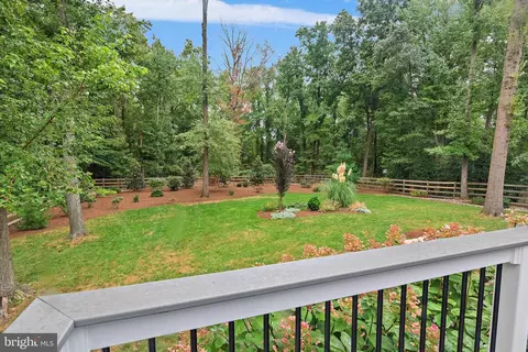 Exterior - 1205 Thomas Point Ct, Annapolis, MD 21403 photo 17 of 21