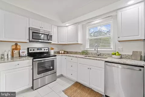 186 Campus Green Dr, Arnold, MD 21012 photo 21