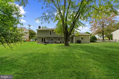186 Campus Green Dr, Arnold, MD 21012 photo 4