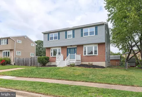 212 Royal Arms Way, Glen Burnie, MD 21061