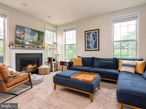 Living - 903 Whitstable Blvd, Arnold, MD 21012 photo 2 of 2