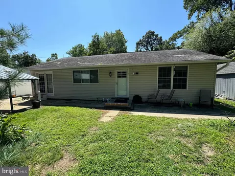 220 Circle Rd, Pasadena, MD 21122 photo 1