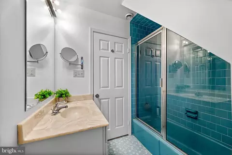 Bath - 641 Cove Ter, Arnold, MD 21012 photo 6 of 6