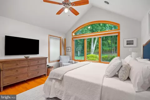 Bedroom - 641 Cove Ter, Arnold, MD 21012 photo 2 of 6