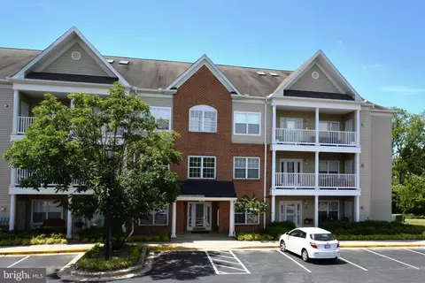 803 Latchmere Ct #204, Annapolis, MD 21401