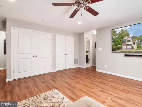 606 Powhatan Bch, Pasadena, MD 21122 photo 27