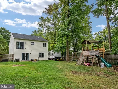 606 Powhatan Bch, Pasadena, MD 21122 photo 37