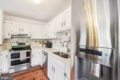 Kitchen - 706 Duvall Hwy, Pasadena, MD 21122 photo 3 of 3