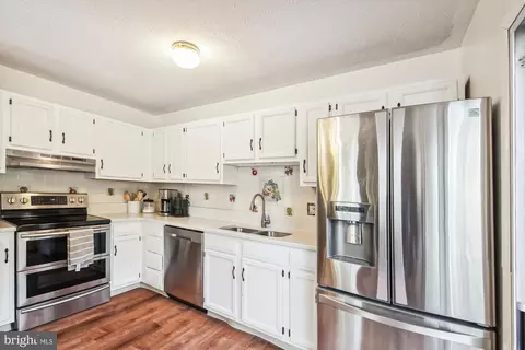 Kitchen - 706 Duvall Hwy, Pasadena, MD 21122 photo 1 of 3