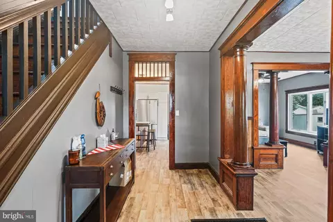 Entry Way - 409 Townsend, Brooklyn, MD 21225 photo 1 of 7