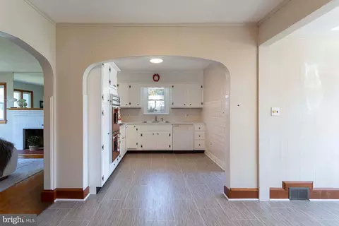 Entry Way - 601 First St, Annapolis, MD 21403 photo 1 of 1