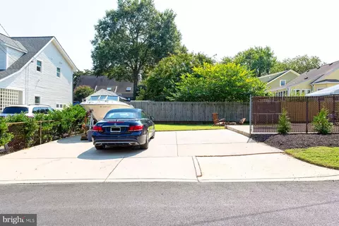 Exterior - 601 First St, Annapolis, MD 21403 photo 6 of 10