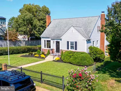 Exterior - 601 First St, Annapolis, MD 21403 photo 3 of 10